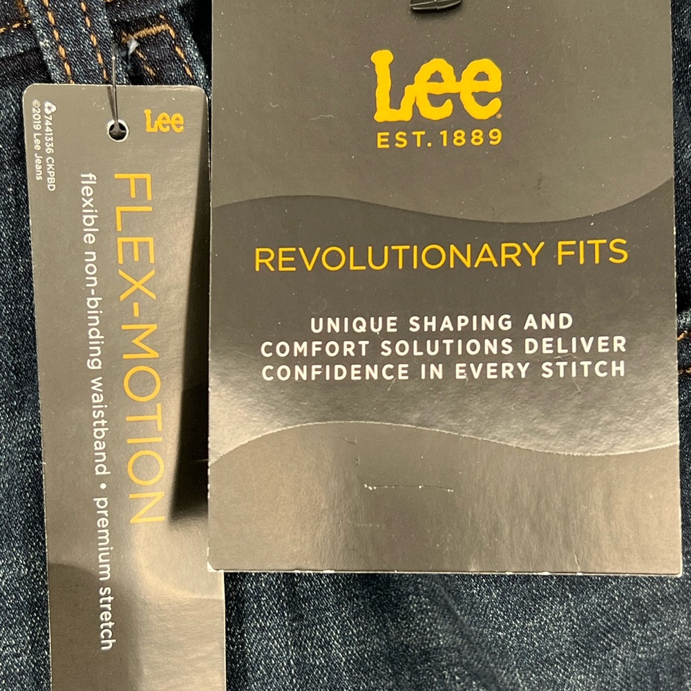 LEE RENEGADE FLEX MOTION REGULAR FIT MIDRISE BOOTCUT DARK BLUE JEANS - Picture 5 of 14